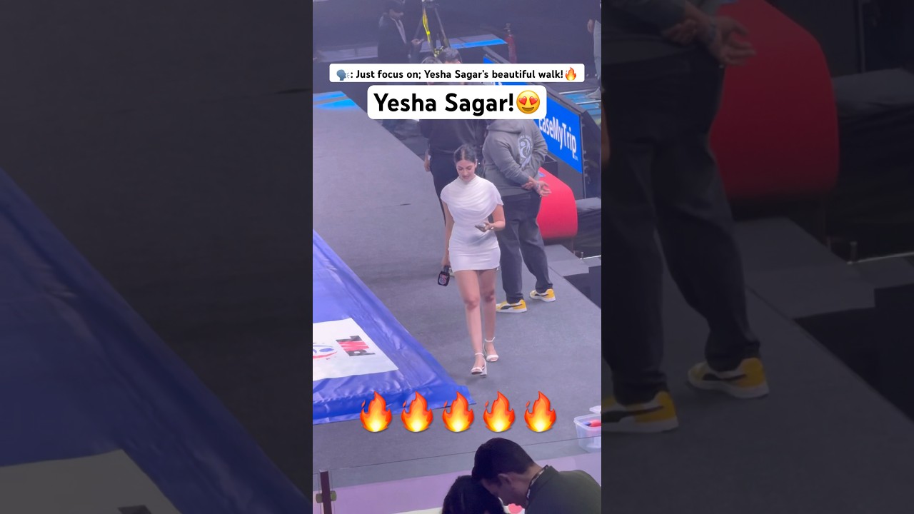 Yesha Sagar is truly the most beautiful anchor 🔥😍 