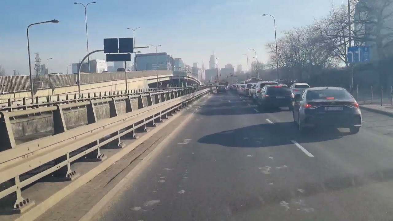 Alarmowo do szpitala csk wum w Warszawie 🚑🚨 #warsawrescue #polishemergency #alarmowo #ambulans 