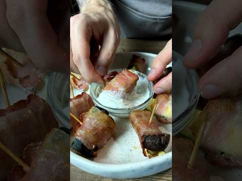 Супер закуска - кабачок с грибами в беконе