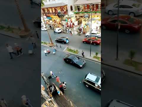اعطيني ع طواحيني وسط البلد