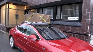 In this part i test out the new 7.0 software, whispbar roof rack and
get good use of chademo adapter. ever expanding supercharger network
makes it po...