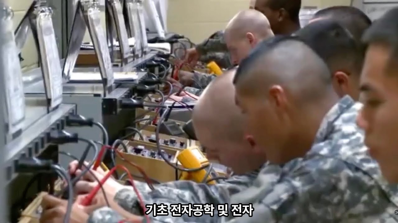 MOS 25U (Signal Support Systems Specialist : 통신지원 특기병)