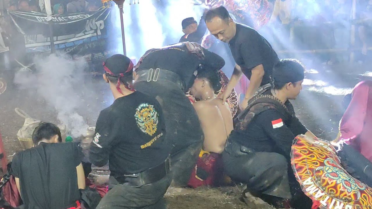 BARONGAN WAHYU PUTRO DEWOLO live KEPANJEN MALANG