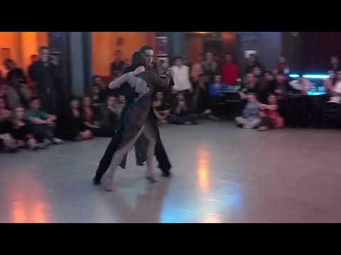 Manuela Rossi y Juan Malizia bailan en Tangocool@Villa Malcom 21 Sept 2012 - Tango