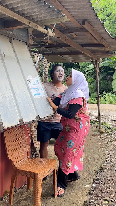 It turns out there was a moment when the lady got bored of looking after the stall 🤭🤣