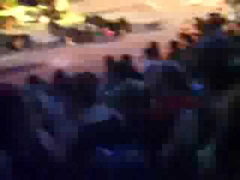 הופעה מזדיינת של 2 אנשים 