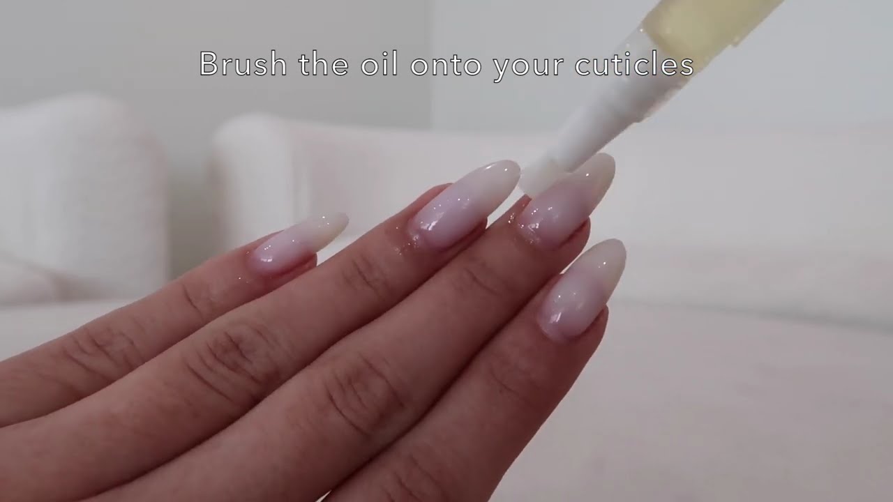 (RADIANT COSMETICS) How to apply: Nail Growth Oil