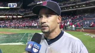 2011/10/07 Furcal talks on-field after win
