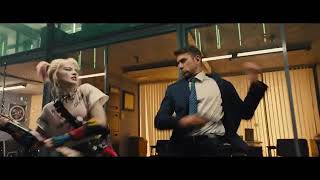 Harley Quinn kills cops hitting hard with her baseball bat Margot Robbie mortal Kombat