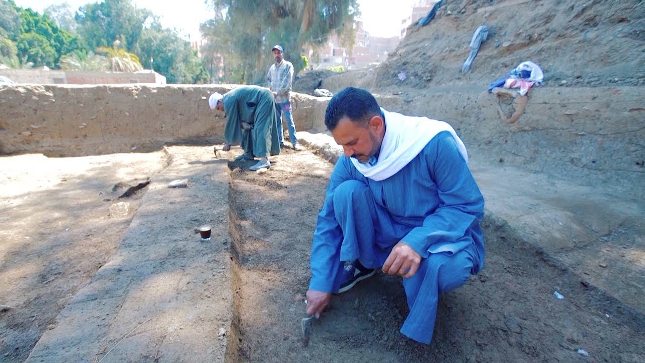 الريس من قفط.. قصة قرية قناوية توارث أبنائها مهنة الحفائر قبل 150 عاما