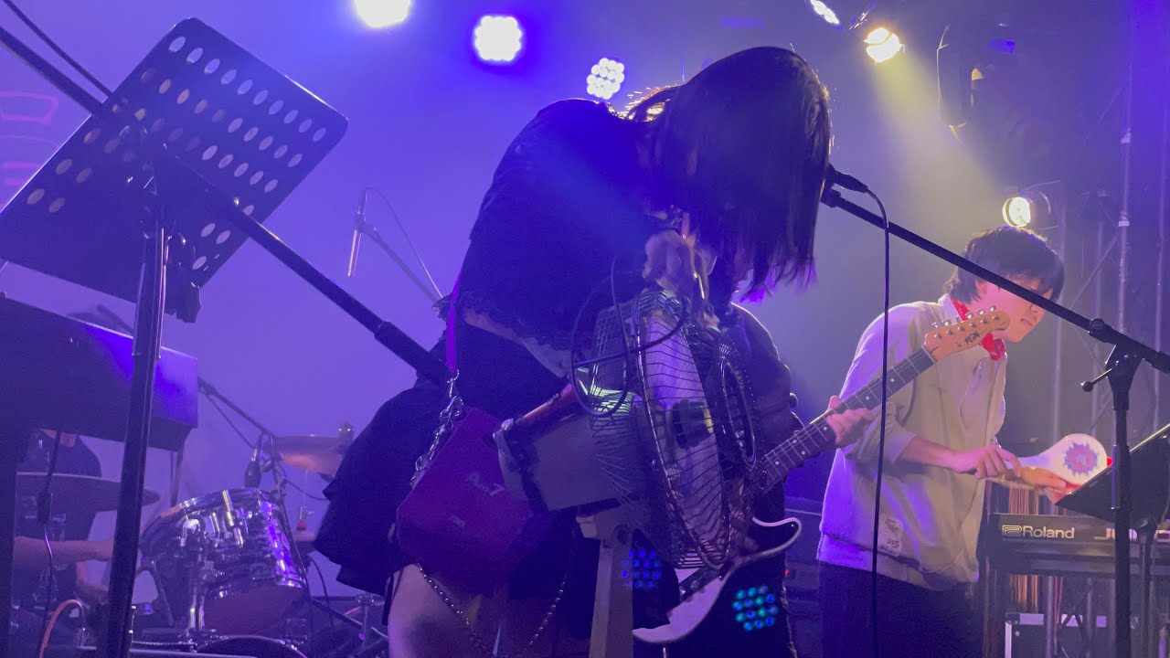 ずっと松山でいいのに2。（ずっと真夜中でいいのに。コピーバンド）扇風琴演奏あり - YouTube