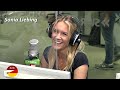 Sonia Liebing mit Liebeserklärung im Radio (STARS im SWR4-Studio)