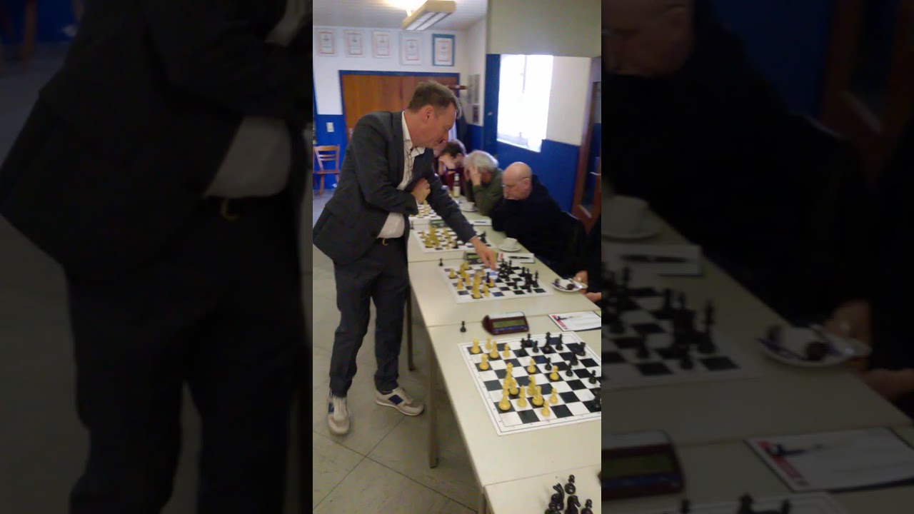 Uhrensimultan GM Jörg Hickl