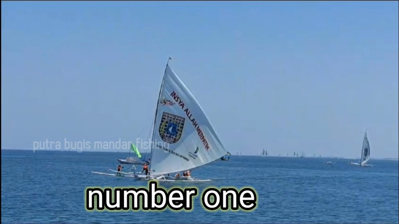 detik detik sandeq tiba di Polewali . sang juara  insyaallah merpatih.