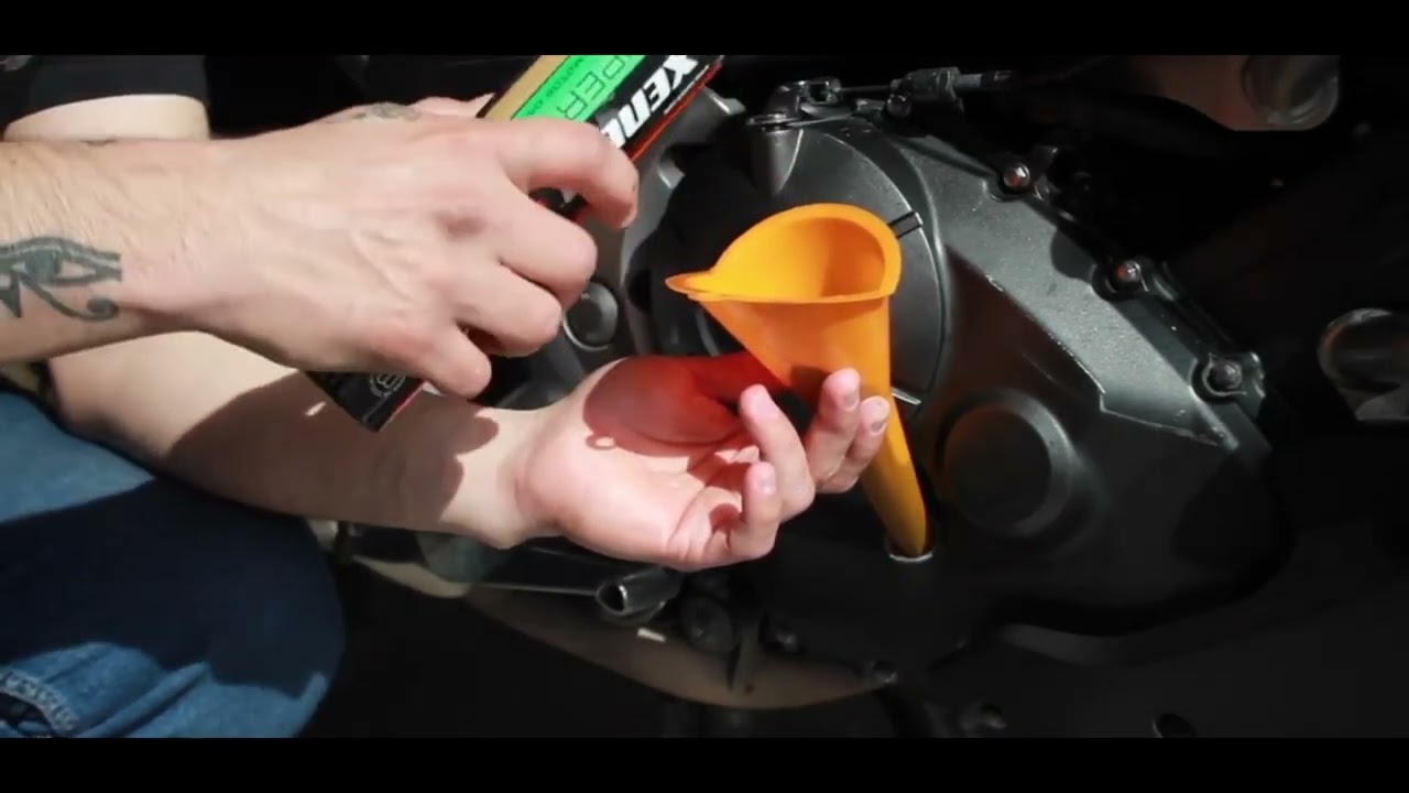 Противоизносная присадка Xenum Super G для двигателя (3116301)