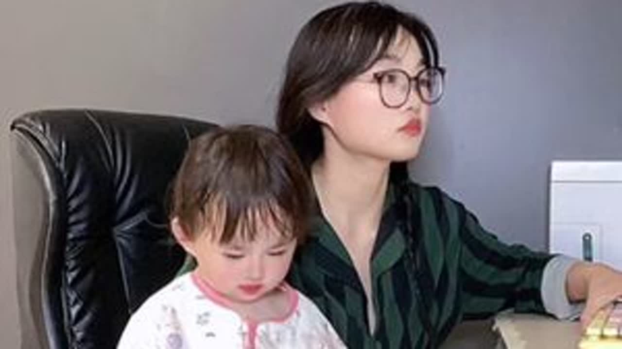 今天抽空带娃出去玩，结果车被👮‍♂拖走了。 #记录真实生活 #BEAUTYRUSH精雕饮#精雕饮