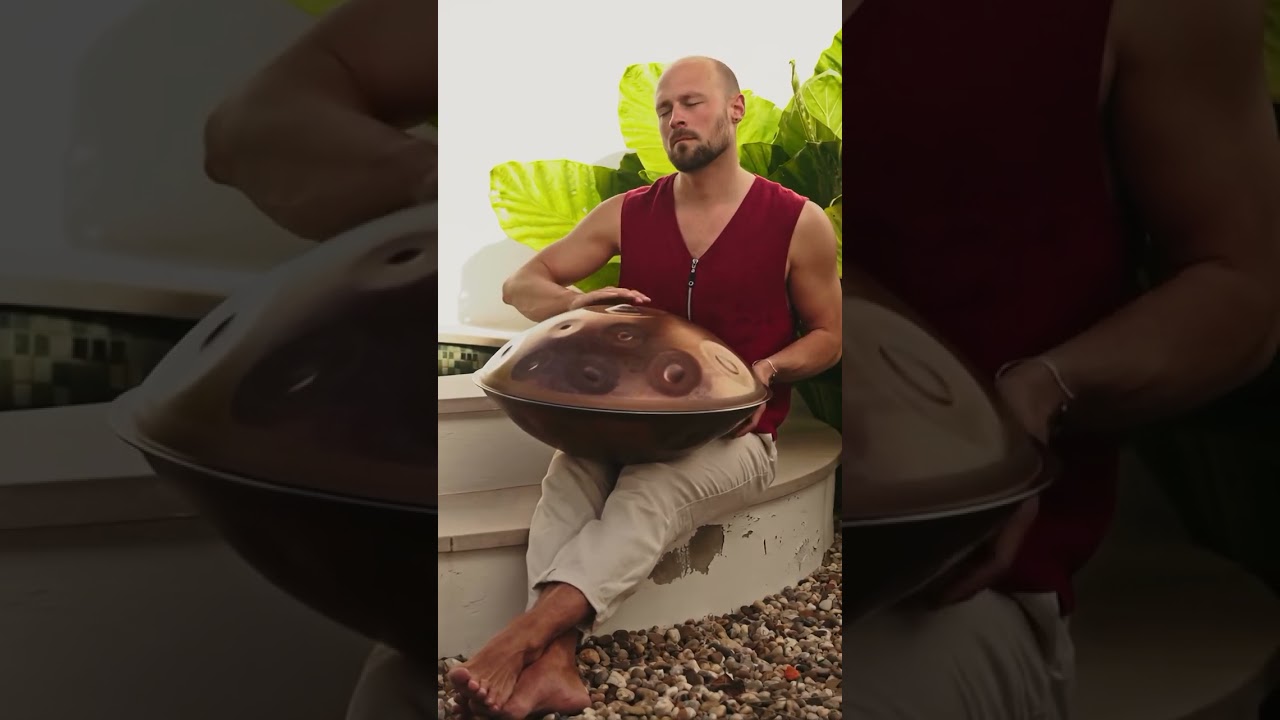 Deeply thankful to have a handpan in my life 🙏🤍 🛸 @ayasa_instruments 🎥 @nick.heymann #handpan