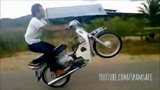 V✔ Thanh Niên Thái Lan Bốc đầu ♦ Xe Dream Clip Hot Hay Vui V✔ Thanh Niên Thái Lan Bốc đầu ♦ Xe Dream Clip Hot Hay Vui