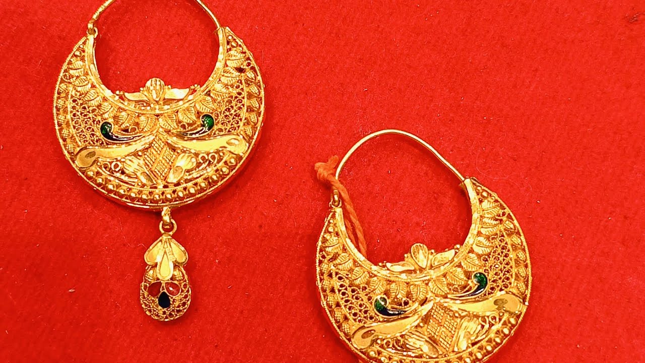 gold earrings .... Naari jwellery..