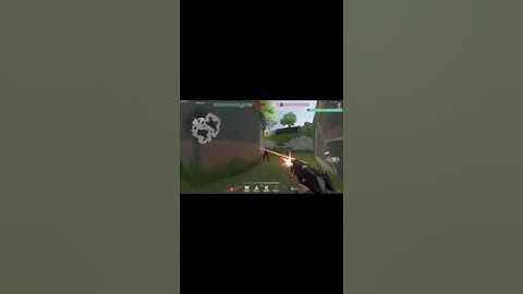 Neon clutches 1v2 with 0 03 seconds on the clock