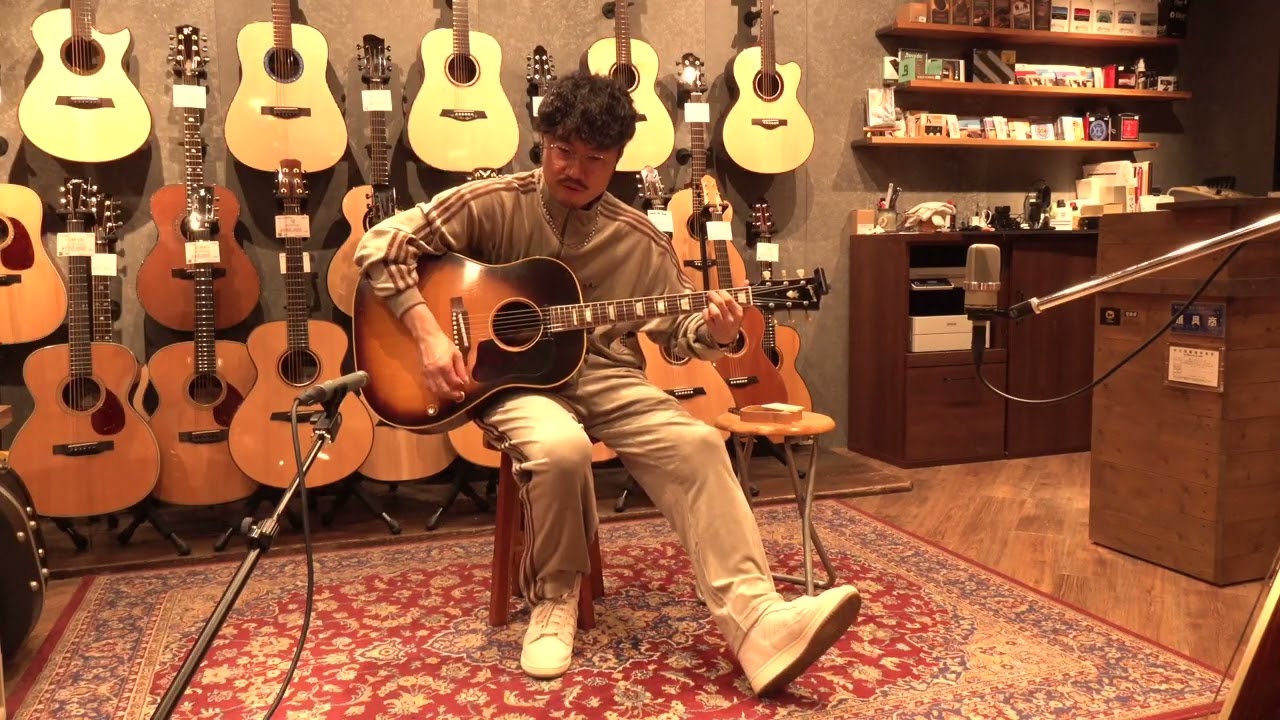 Gibson J-160E (1961) Blue-G & Tetsuro Toyama - YouTube