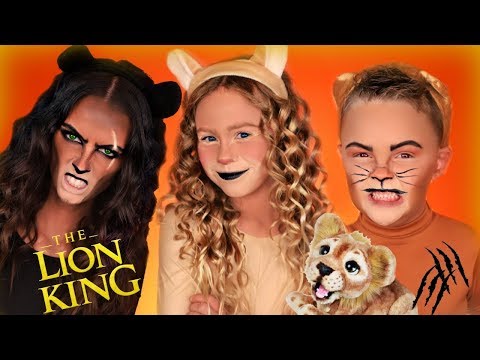 disney-the-lion-king-simba,-nala,-and-scar-dress-up!-lion-king-family-saves-simba