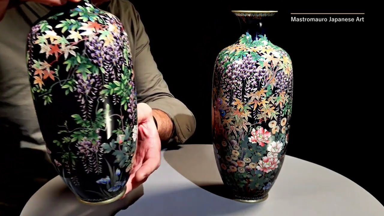 Focus sull’Opera｜Coppia di vasi cloisonné con giardino floreale
