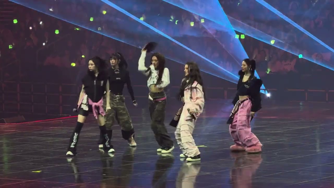 BURNING UP(버닝업) - MEOVV(미야오) 2025 인천 스카이페스티벌 [251108]