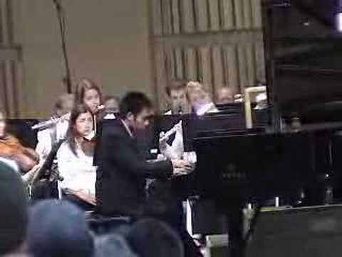 Jeffrey Lee playing Tchaikovsky Piano Concerto (pa...