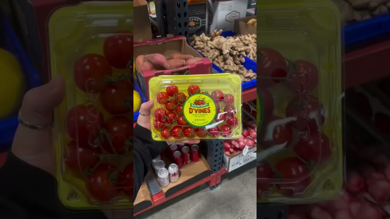 Ever wonder what it’s like in a Kosher supermarket? 🛒🍎