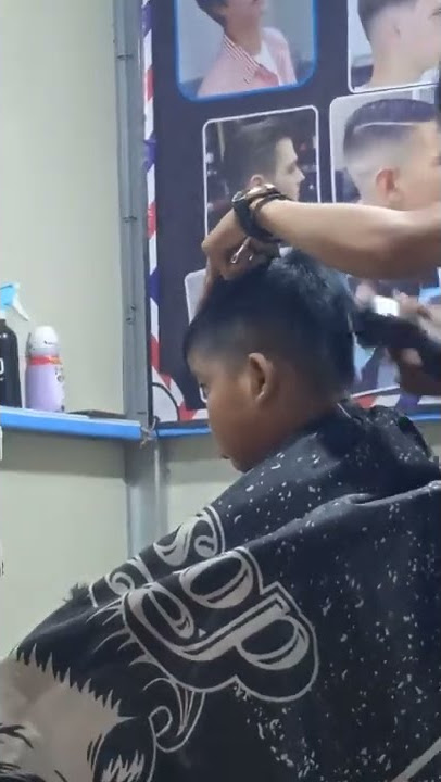 ANAK KECIL POTONG RAMBUT #shorts #short #storywa #anak