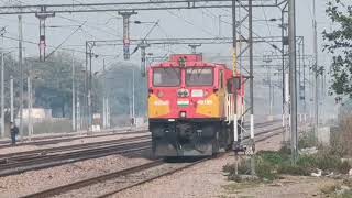 WDG4G DIESEL ENGINE 🚂 || WAG9 POWERFUL ELECTRIC LOCOMOTIVE 🚂 || GOODS TRAIN 🚂 || INDIAN RAILWAY 