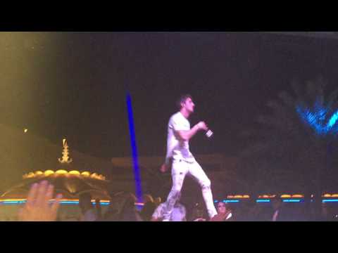 the-chainsmokers---young-live-at-xs-las-vegas-7.14.17