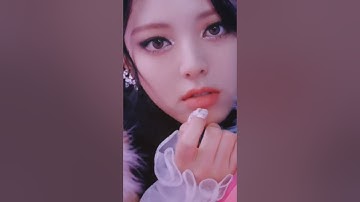 all itzy mv but only yuna on screen