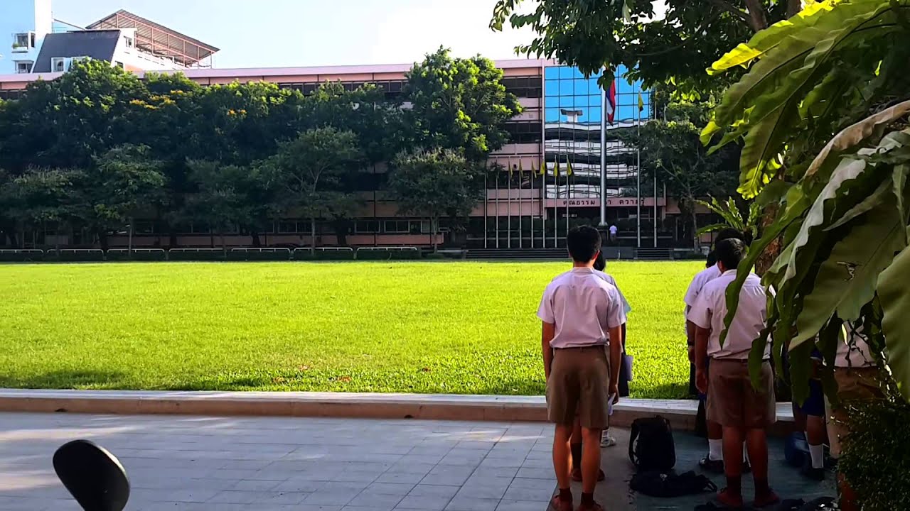 เคารพธงชาติ รร. สามเสนวิทยาลัย