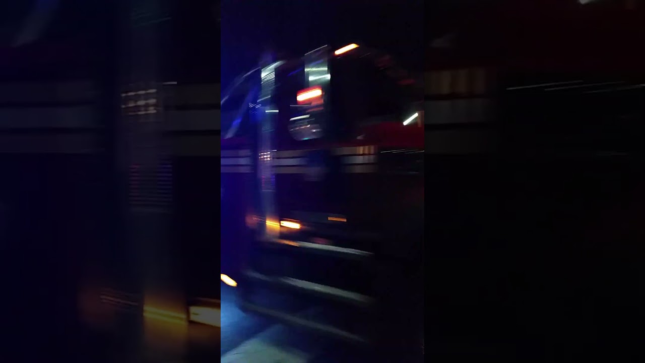 FDNY Unique Loud Siren (RARE CATCH) Fleet Service Tow Truck NYC 