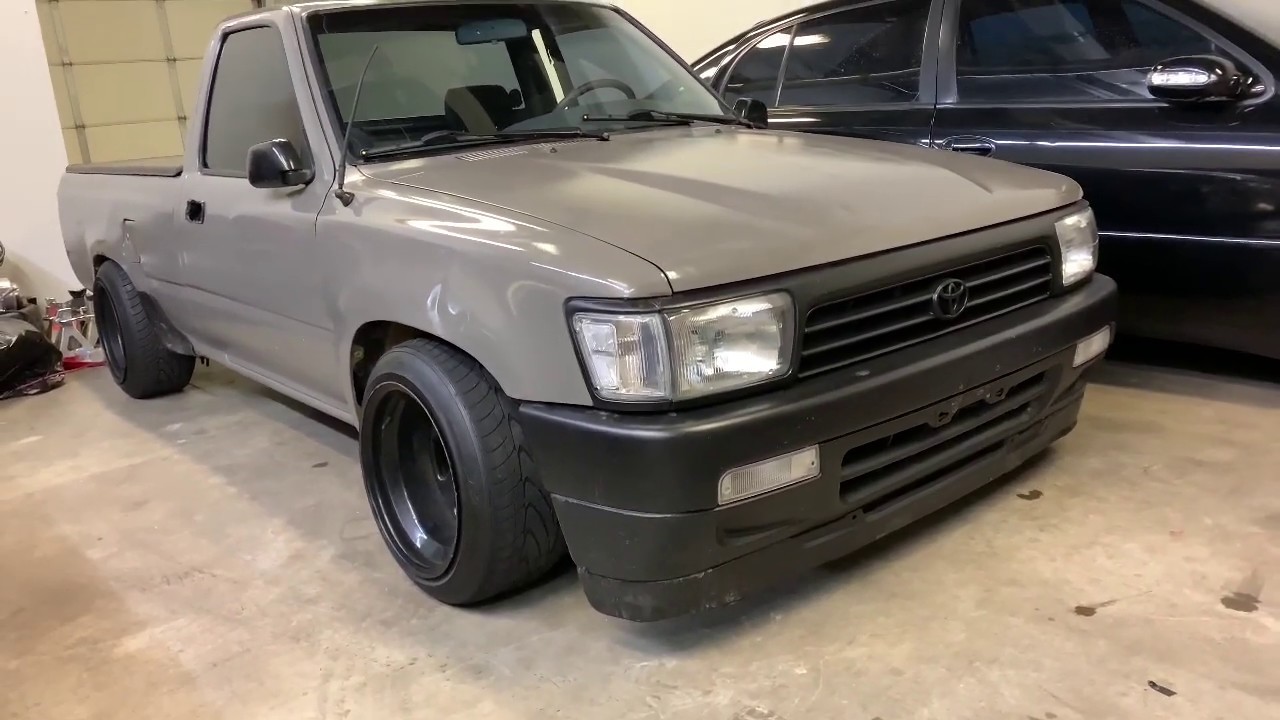 Toyota pickup with 1uzfe engine swap - YouTube