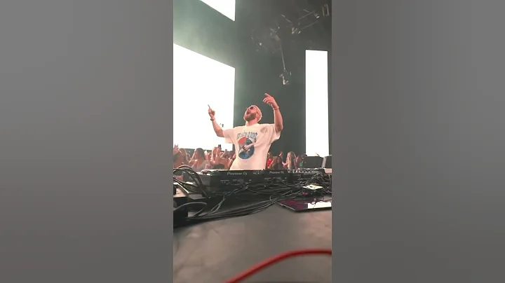 When real DJing goes wrong 😆