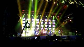 Live in Dubai - Train Concert - 50 ways to say goodbye
