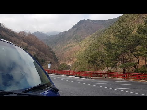 강원도 <strong>산간도로</strong> 멋지다 해질녁 석양길 달린다 카지노 방향?