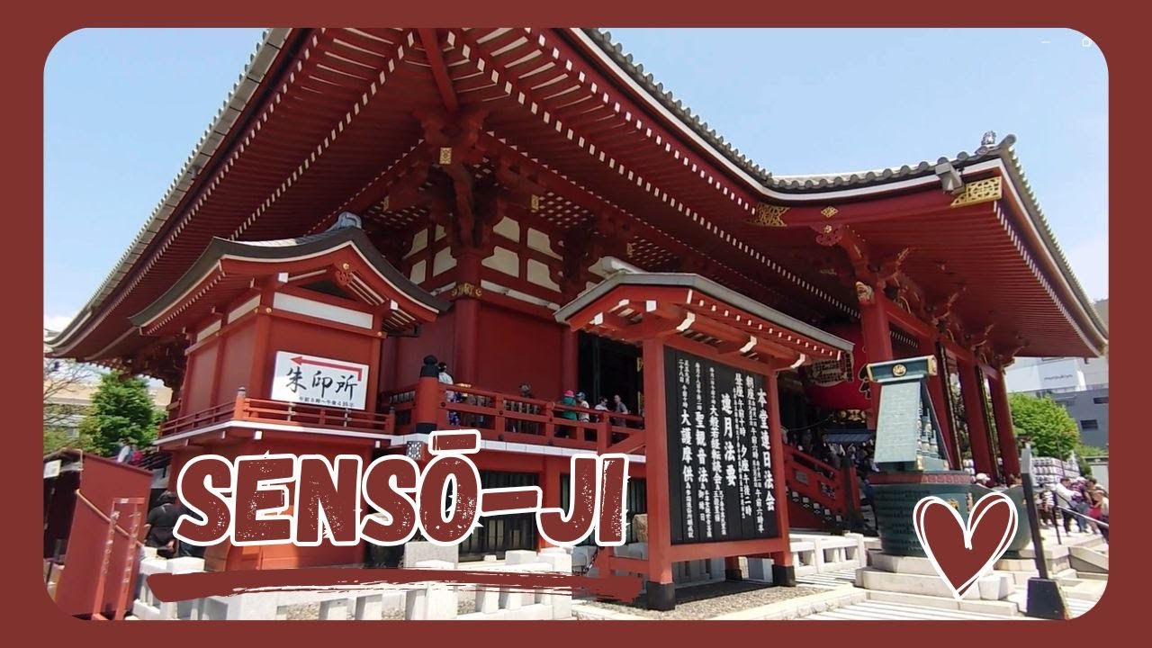 The oldest temple in Tokyo is Senso-ji, millions of people love it, Asakusa, JP