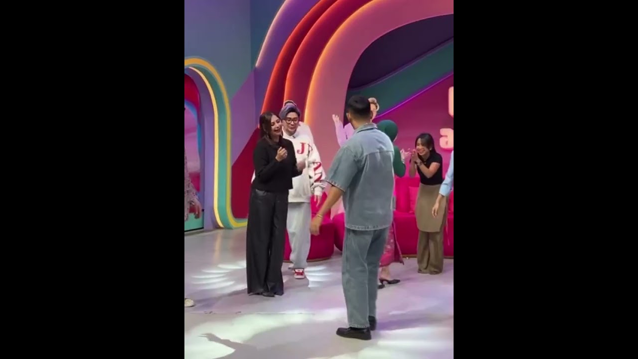 DIKA YANG MIRIP OLGA,MAK VERA,ANWAR BAB,AYYA RENITA,AYU AZHARI DAN ISABELL DI PAGI PAGI AMBYAR