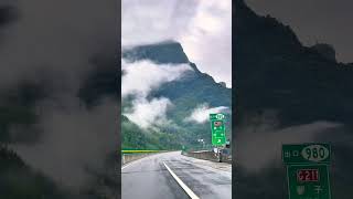 雨后城口如仙境!云雾漫过大巴山,把山城小县裹进诗里。#中国重庆