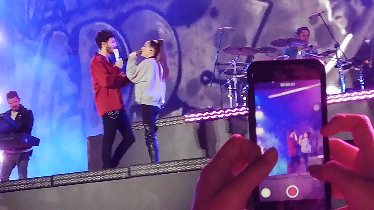 Yatra y Tini en concierto de Perú