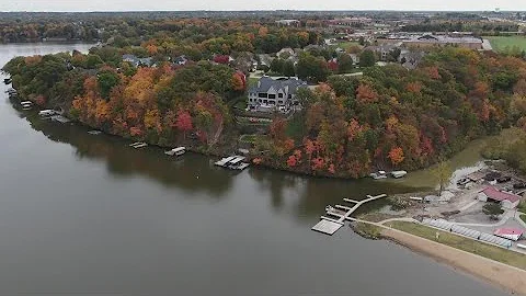 Drone video of fall foliage in Lake St. Louis