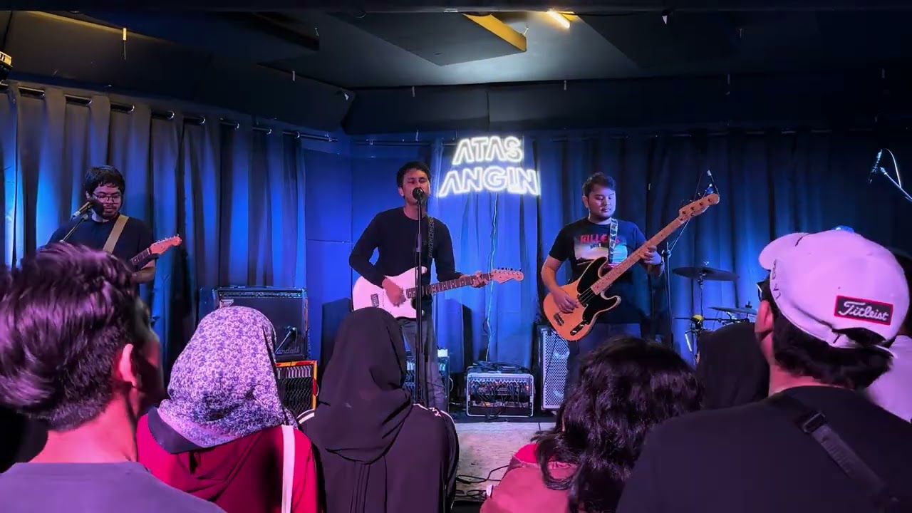 Melodrive - Second Eye | live at BEKL auf YouTube ansehen Melodrive - Second Eye | live at BEKL auf YouTube ansehen