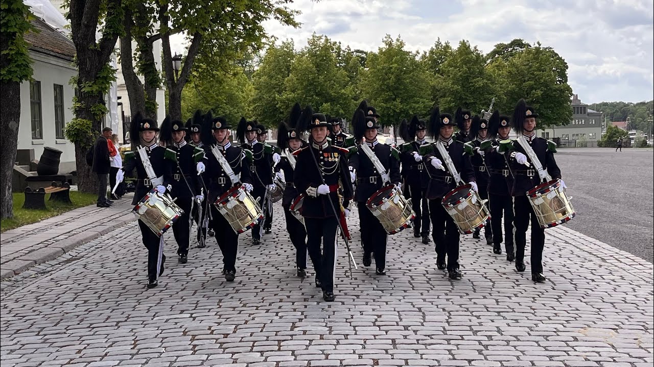 HMKG 2024 - Vaktparade - Signaltroppen - 06.06.2024