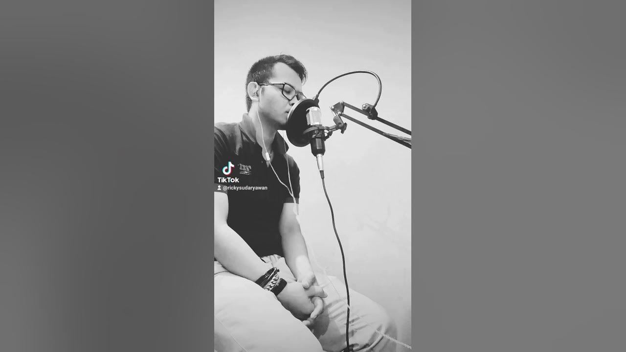 setengah hati.. ada band cover.. di rumah sajaaa