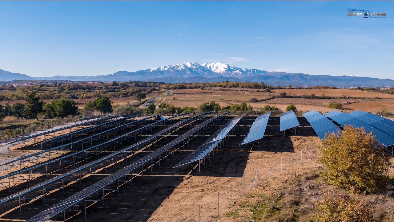 Construction d'une centrale photovoltaïque au sol - Interviews et avancement du projet