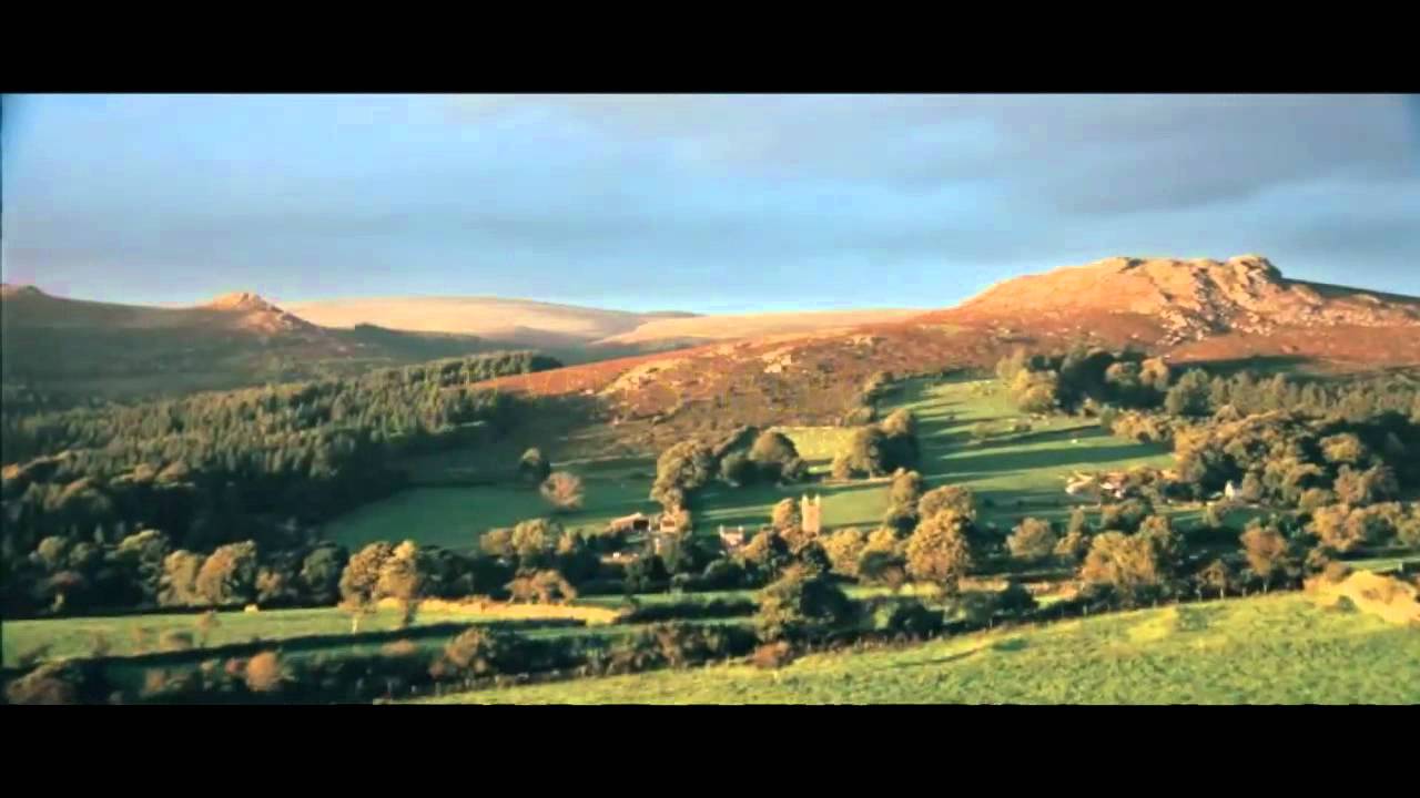 Spielberg releases War Horse trailer YouTube